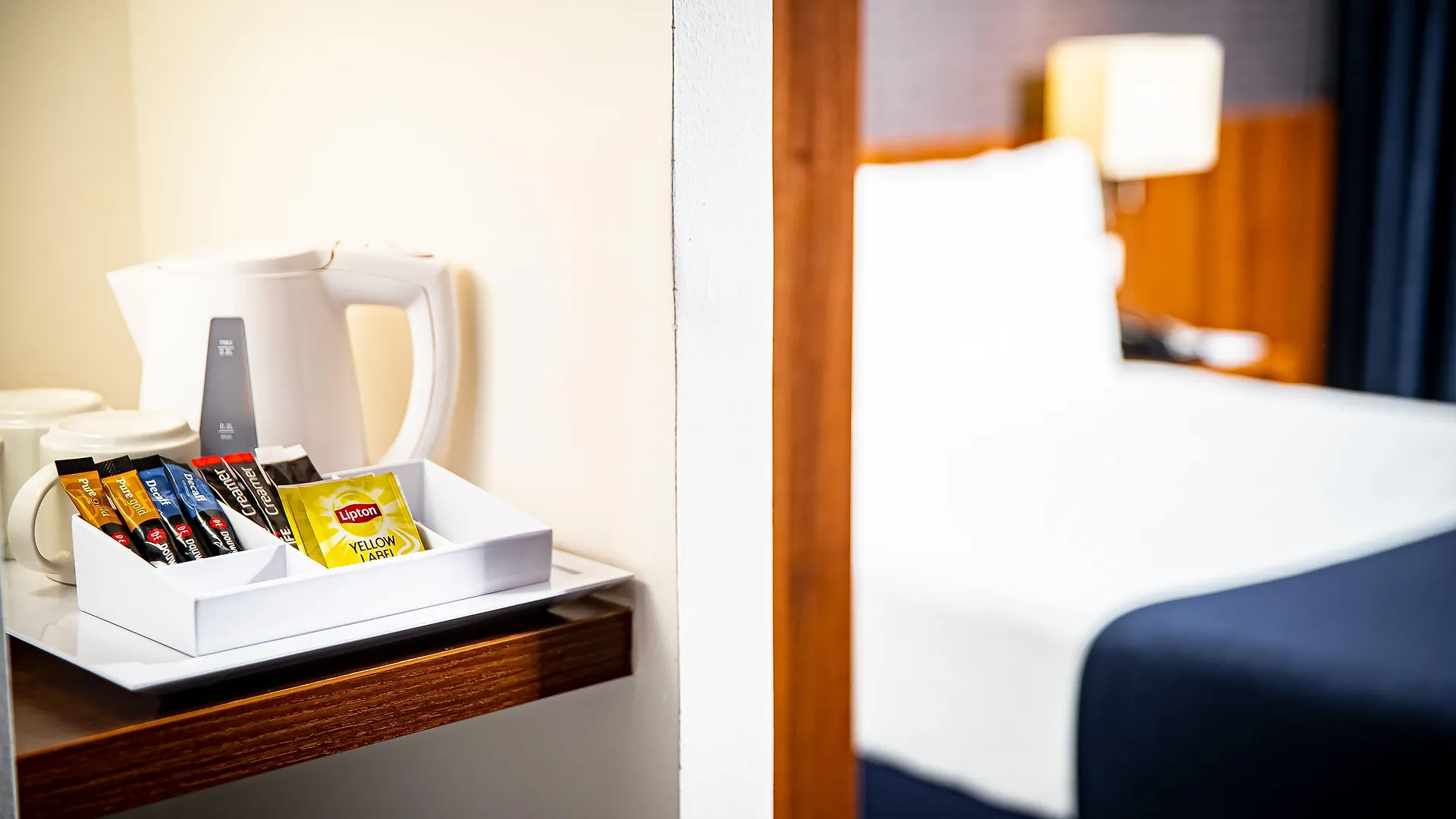 Holiday Inn Express Rotterdam - Central Station By Ihg 3*,