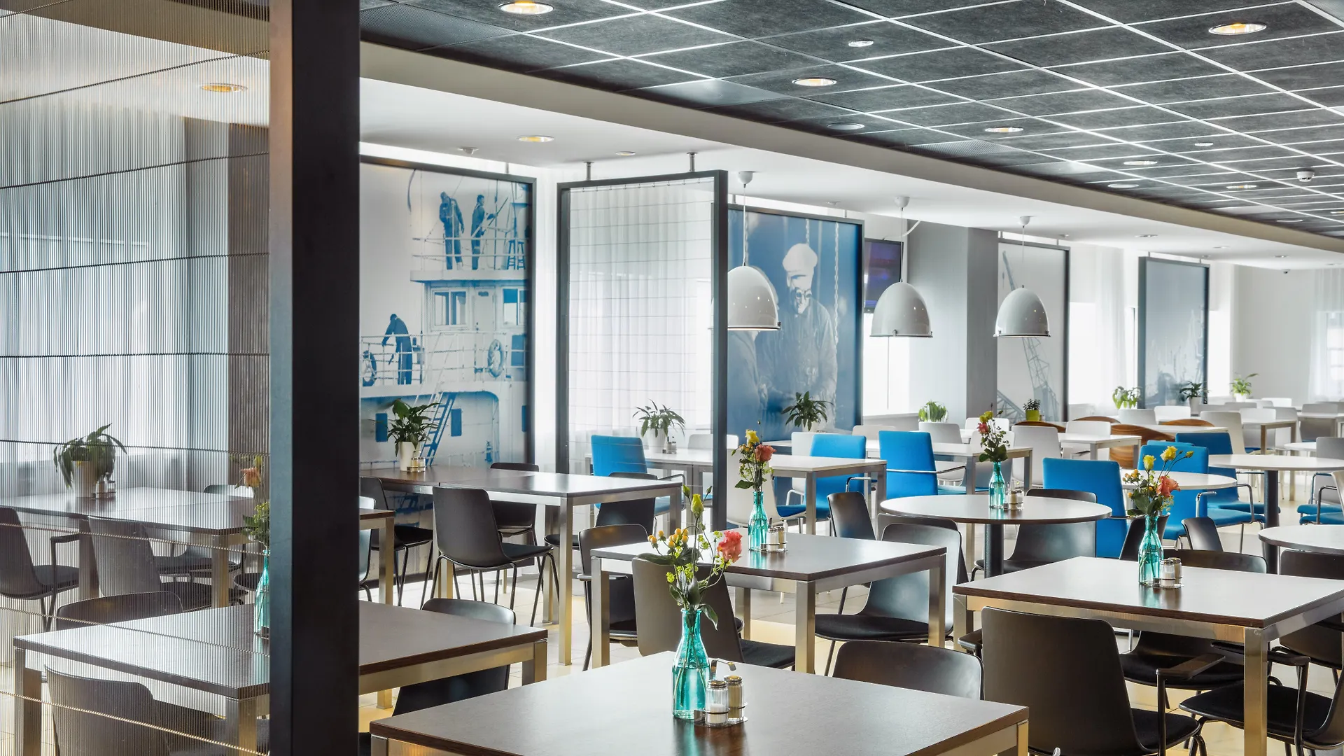 Holiday Inn Express Rotterdam - Central Station By Ihg Hotel