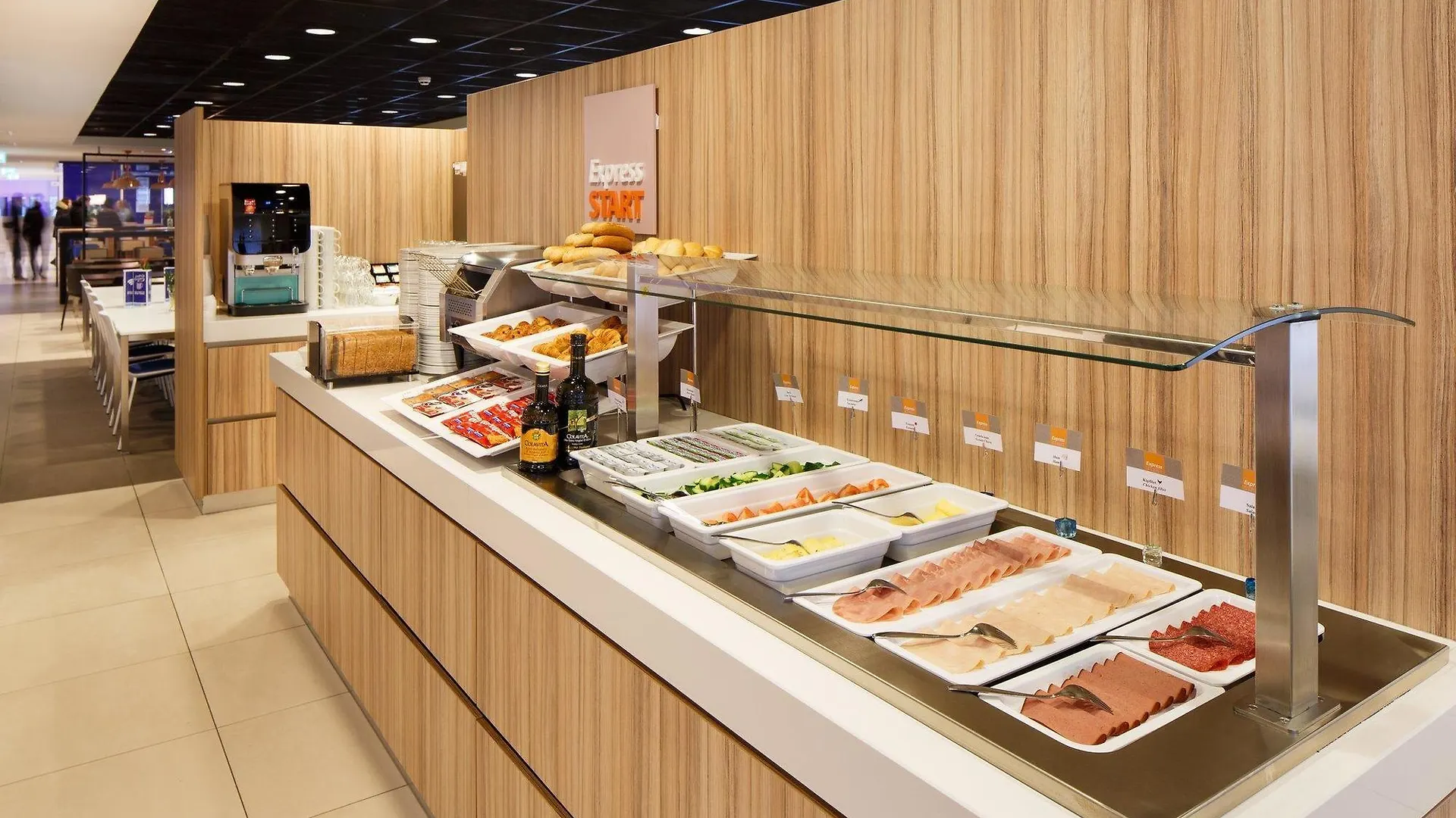 Holiday Inn Express Rotterdam - Central Station By Ihg Netherlands