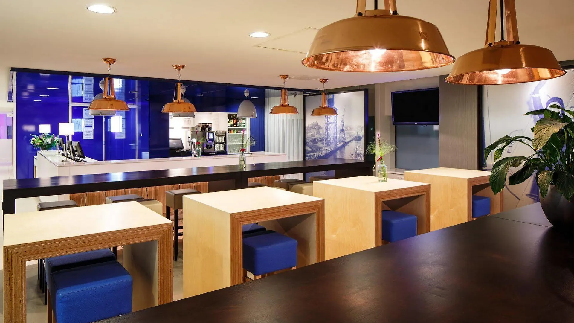 Hotel Holiday Inn Express Rotterdam - Central Station By Ihg